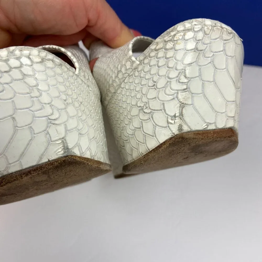 CASADEI White Snake  Wedge Platform Sz  EU 38.5
